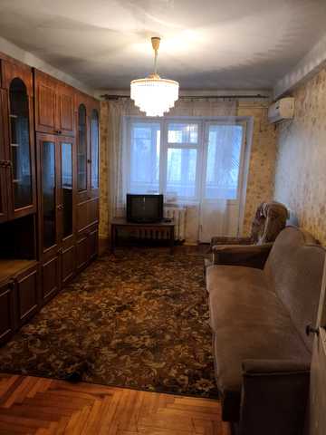Парамонова вул., 12