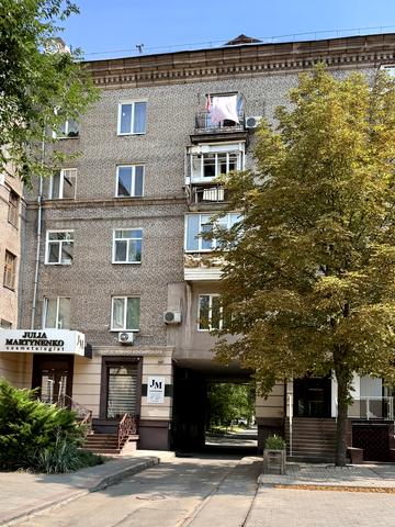 Незалежної України вул. (40 років Радянської України), 51