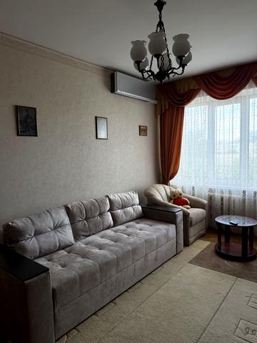 Лесі Українки бульв., 24