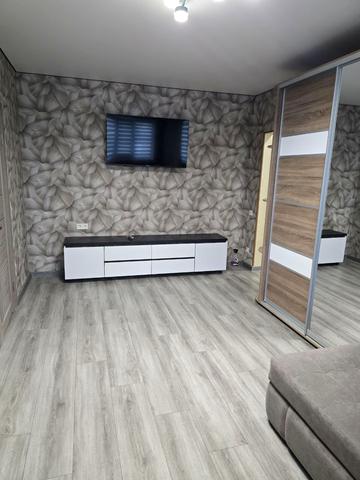 Незалежності вул. (1 Травня), 32а