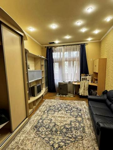 Незалежності просп. (Правди), 7 (п14-п23)