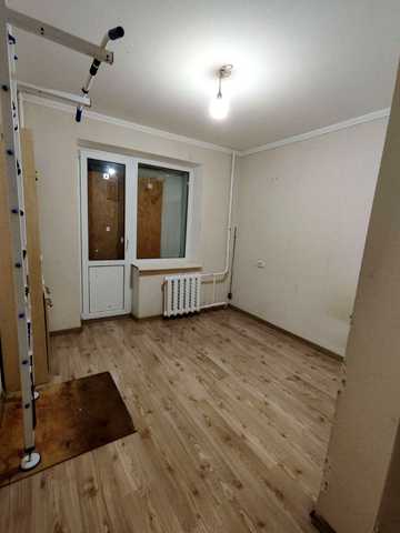 Героїв просп., 43