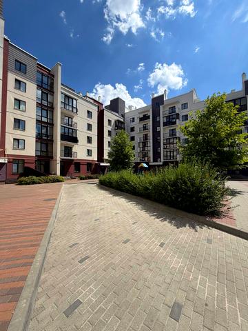 Паркова вул., (Будинок 7)