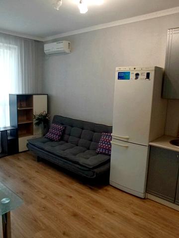 Зарічна вул., 1-В