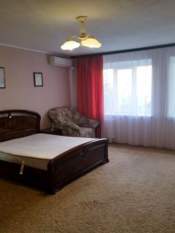 Братства Тарасівців вул. (Декабристів), 12/37