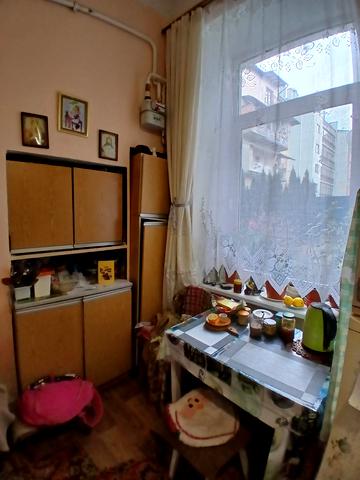 Євгена Коновальця вул. (), 15
