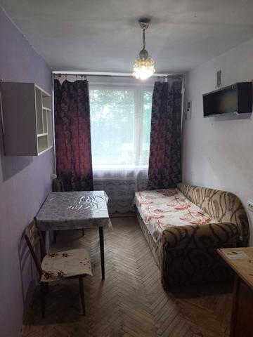 Кримська вул., 28