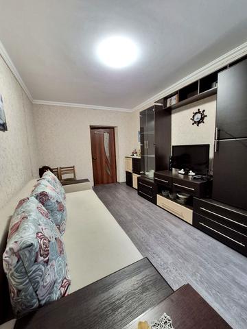 Тополина вул., 41