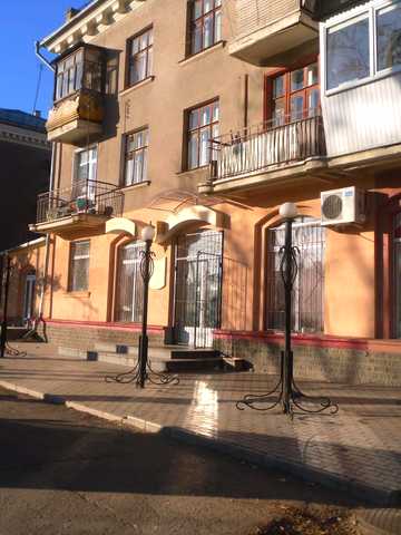 Кияшка вул., 16