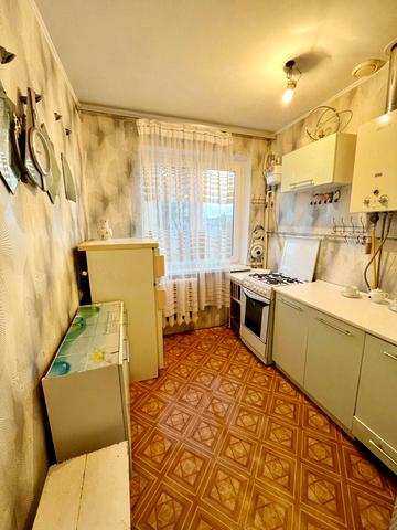 Дмитра Яворницького вул. (), 1а