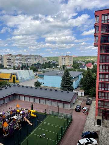 Європейська вул., 1