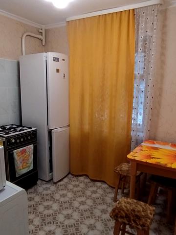 Старицького вул., 20/1