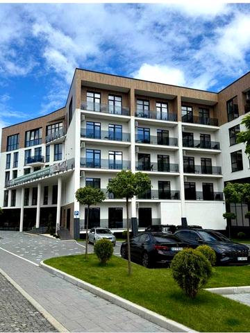 Курортна вул., 25