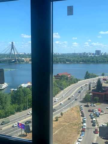 Степана Бандери просп. (Московський), (Будинок)