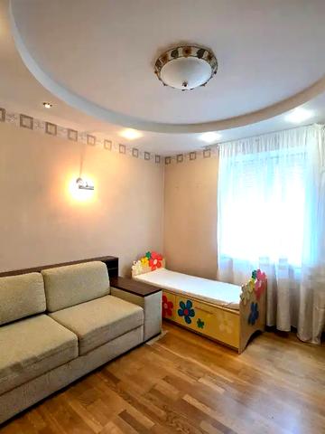 Миру просп., 7