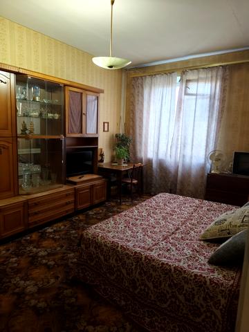 Єреванська вул., 3