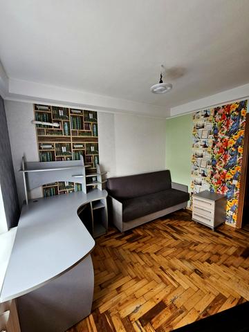 Олімпійська вул., 22