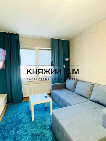 Григорія Ващенка вул., 7