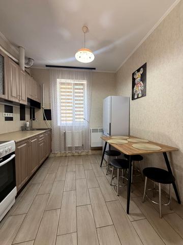 Романа Балаби вул., 8
