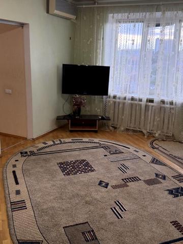 Степана Бандери пров., 9