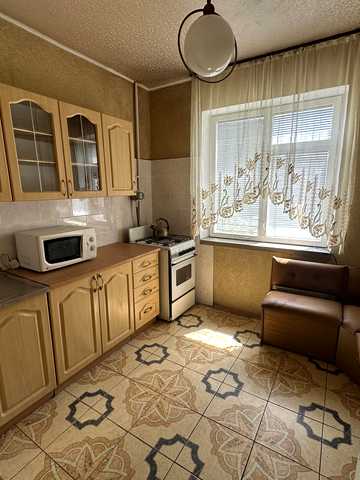 Тростянецька вул., 53