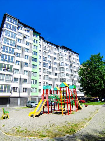 Пасічна вул., 44