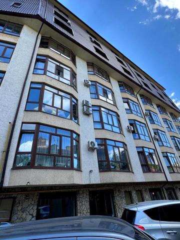 Академіка Ігоря Юхновського вул. (Гіпсова), 36в