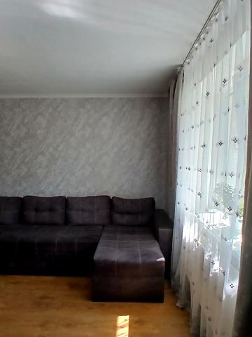 Центральна, 1