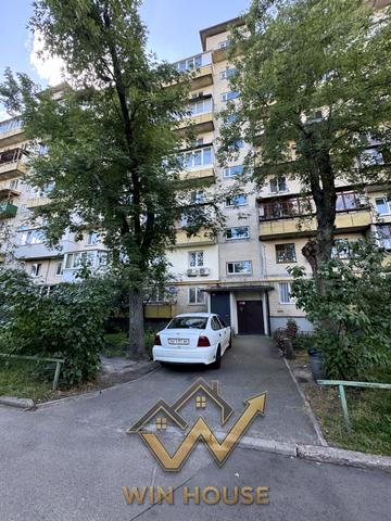 Дніпровська набережна вул., 9-А