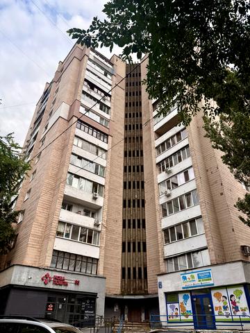 Науки просп. (Леніна), 70