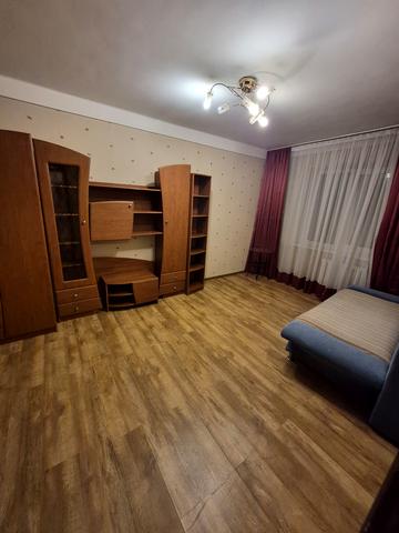 Оболонський просп., 5