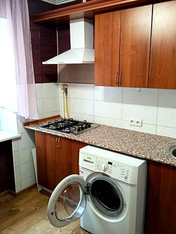 Олени Теліги вул., 35