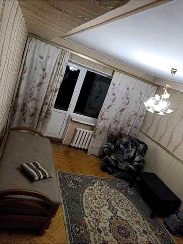 Новодарницька вул., 27