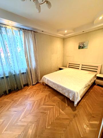 Олеся Гончара вул., 80/3