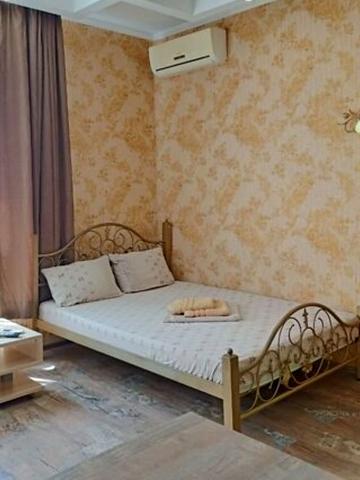 Середньофонтанська вул., 19б