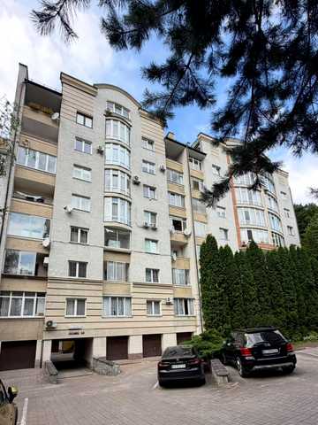 Кубанська вул., 21