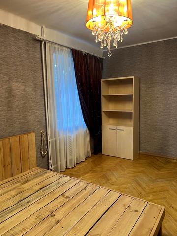 Сергія Берегового вул. (Мартиросяна), 23