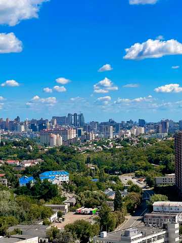 Михайла Максимовича вул. (Онуфрія Трутенка), (Будинок «Престон»)