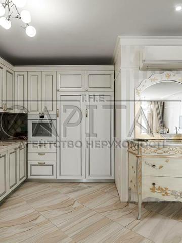 Джона Маккейна вул. (Івана Кудрі), 7