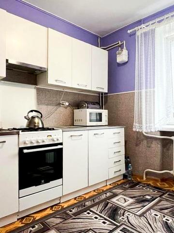 Самбірська вул., 100