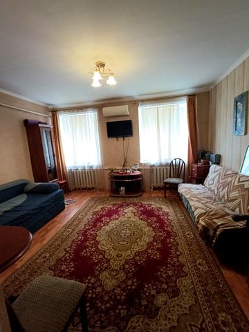 Новосельського вул., 28