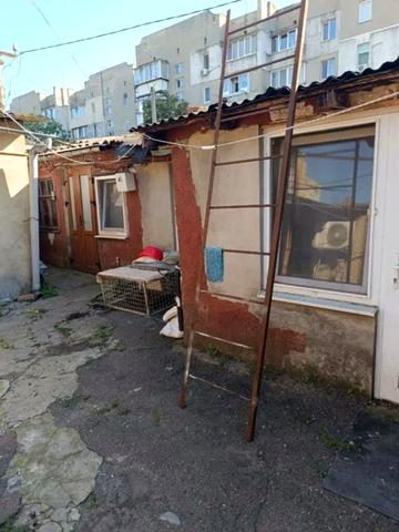 Богдана Хмельницького вул., 43