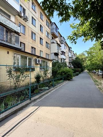 Святослава Ріхтера вул. (Щорса), 125