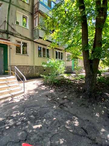 Тракторобудівників просп., 94б