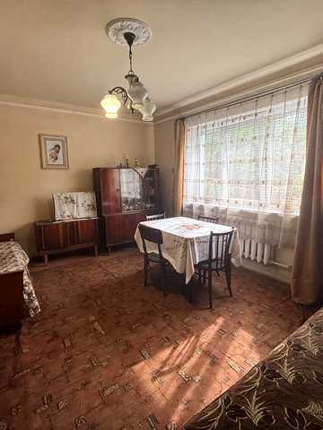 Гіацинтова вул., 4