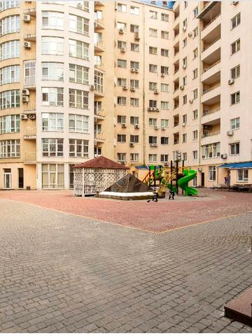 Французький бульв., 9