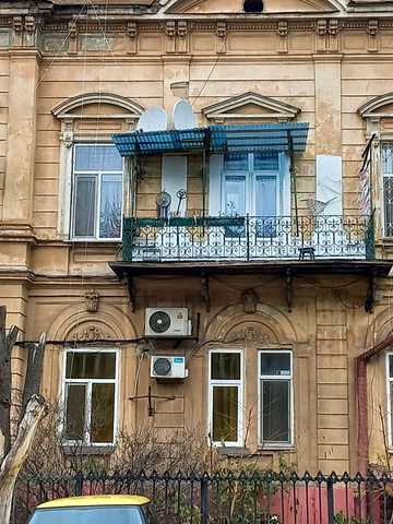 Ніни Строкатої вул. (Буніна), 4