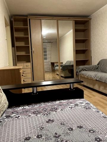 Незалежності вул. (Армійська), 10