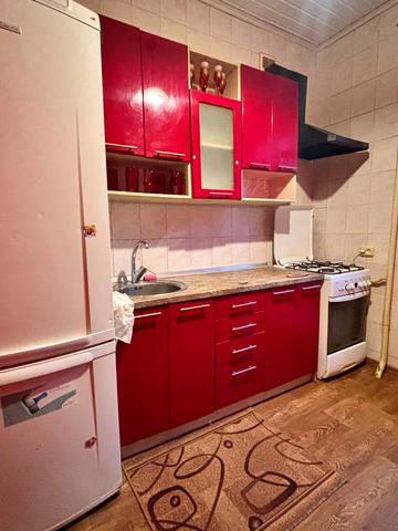 Леся Курбаса вул., 7
