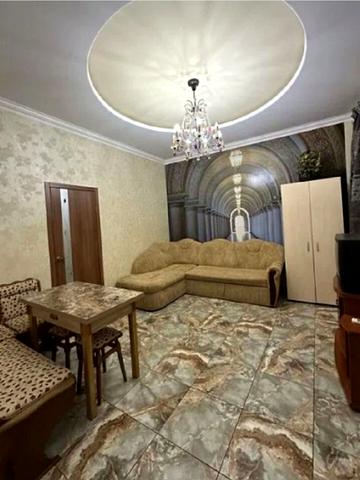Троїцька вул., 44
